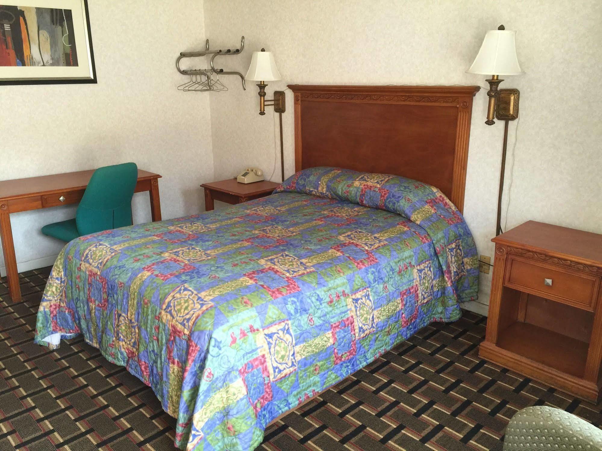 Heritage Inn 克里夫兰 外观 照片